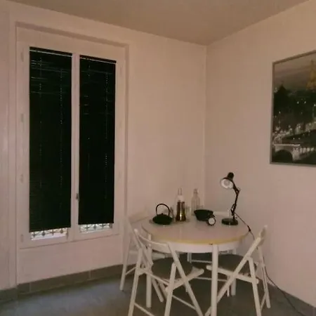 Petit Cocon En Plein Coeur De * Paris